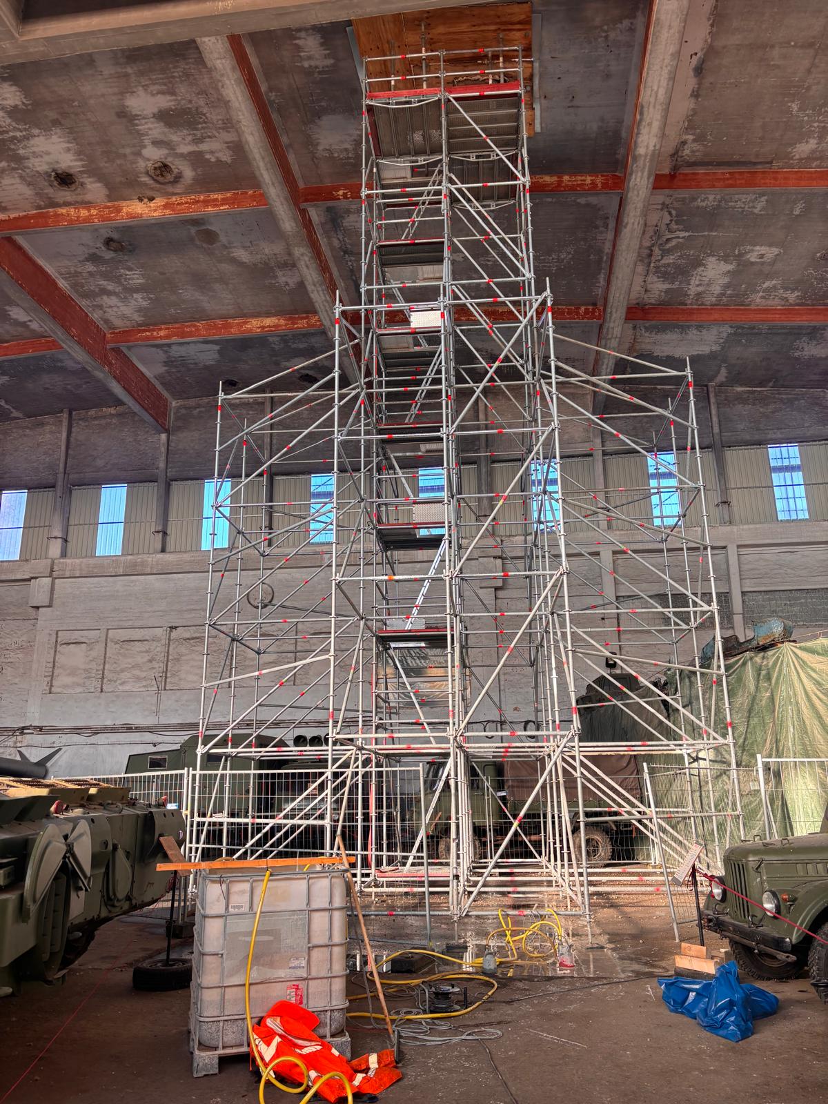 Sanierung Hangar in Puetnitz MacBook Pro von Jannis - Gerüstbau Barth bei Stralsund // Dankert Gerüstbau Barth